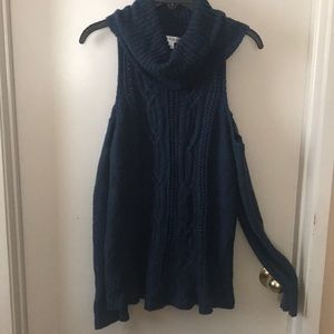 Sweater off the shoulder